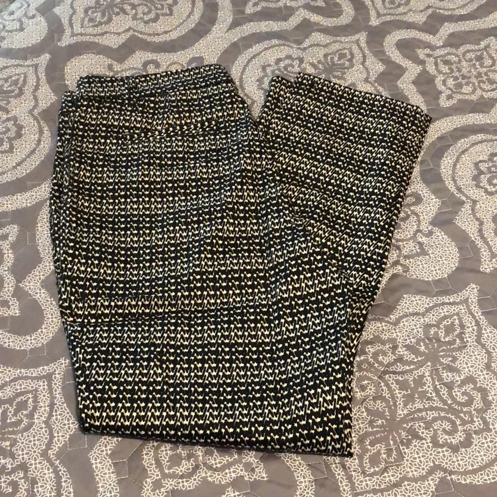 Avon Signature Collection Pants - Picture 3 of 6